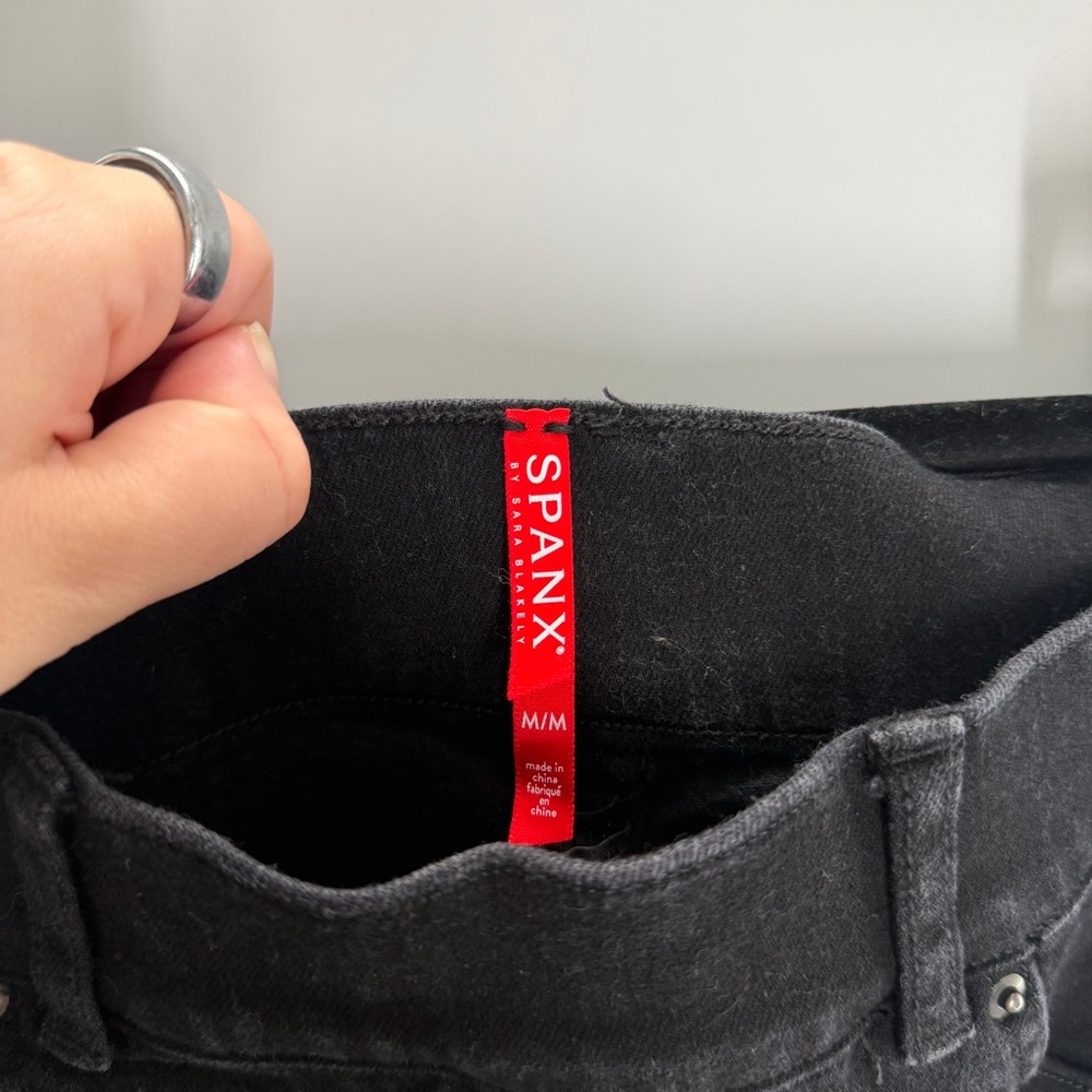 Spanx Ankle Skinny Jeans Clean Black - Picture 5 of 8